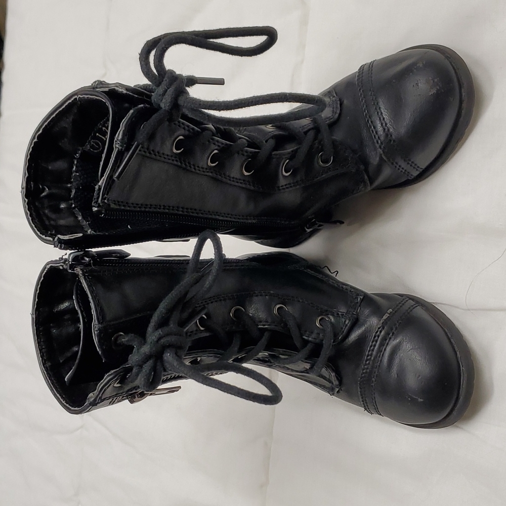 Toddler black biker boots, size 7.